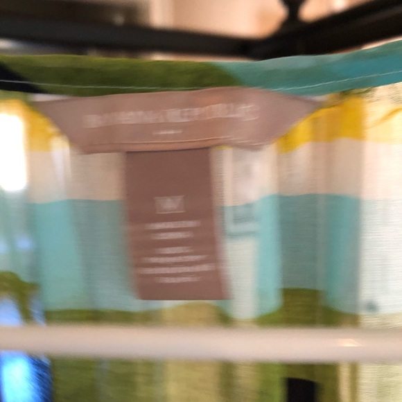 Cool color blouse - Picture 4 of 5